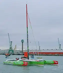Actual quitte le port du Havre pour participer au prologue de la Transat Jacques-Vabre 2011