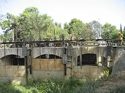 Le Libron est une petite rivière qui croise le canal du Midi.