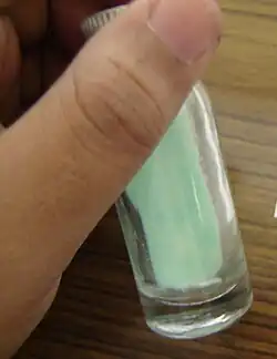 milieu Löwenstein Jensen dans un flacon de McCartney