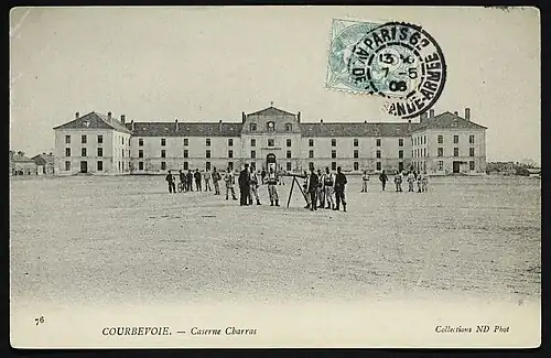 La caserne Charras vers 1900.
