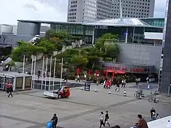 Description de cette image, également commentée ci-après