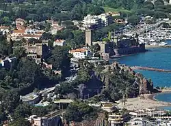 Quartier de la Napoule, en bord de mer.