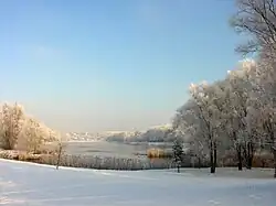 Lac de Creutzwald en hiver.