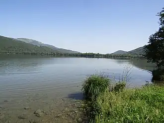 Lac de Pierre-Chatel (rive sud) en juin 2019