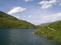 Lac du Lou vers l'aval et le refuge