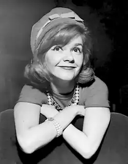 Laurence Badie(Lucienne)