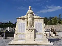 Le monument aux morts du Chesnay et de Rocquencourt.