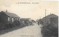Les maisons provisoires vers 1920.