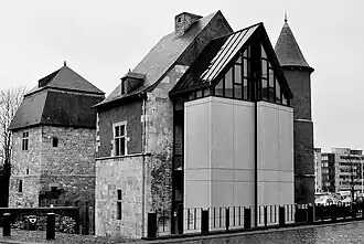 Le donjon et le logis après restauration (2011)
