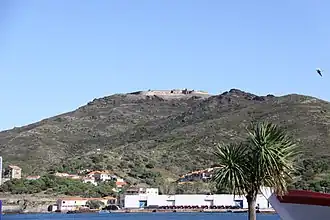 Le fort Béar vu depuis Port-Vendres.