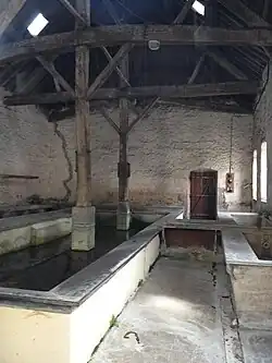 Le lavoir datant du milieu du XVIe&nbsp;siècle.