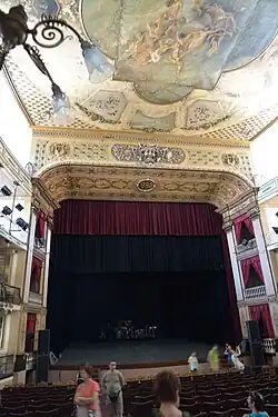 Le théâtre