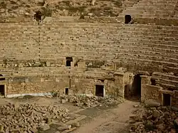 Amphithéâtre de Leptis Magna, ouverture des carceres, de part et d'autre de l'entrée principale sur l'arène.