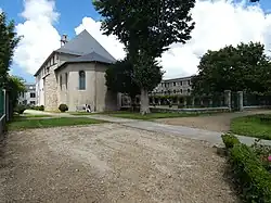 Vue générale extérieure de l'ancienne chapelle devenue musée