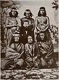 Lewis Jones&nbsp;(en) et un groupe d'Indiens Mapuches, 1867.