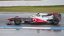 Photo de la McLaren MP4-25 de Lewis Hamilton