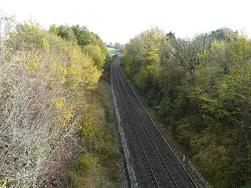 La ligne ferroviaire de Périgueux à Brive, à Limeyrat.