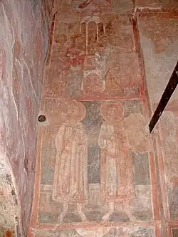 Fresques dans la partie droite de l'autel