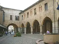 Le broletto de Lodi.