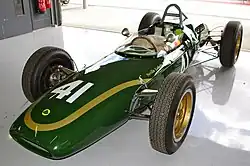 Une Formule 1 Lotus 21 en démonstration en 2011 à Silverstone
