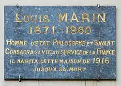 Le philosophe et homme politique Louis Marin habite au no 95 de 1916 jusqu'à sa mort en 1960.