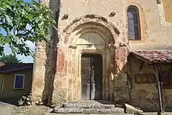 Église Saint-Michel. Le portail