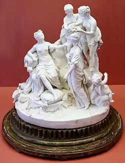 Vénus faisant couronner la beauté, porcelaine de Sèvres, fin XVIIIe siècle.