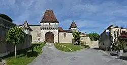 La façade du château.