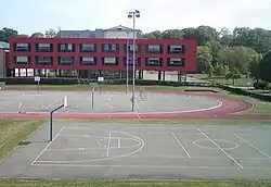 Description de cette image, également commentée ci-après