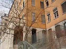 Place Pradel côté nord.