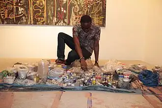 Assortiment de remèdes traditionnels (Côte d'Ivoire)