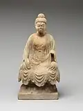 • Bouddha.• Époque: Dynastie Tang fin du VIIe&nbsp;siècle.• Marbre.• Hauteur: 55,2 cm.• Metropolitan Museum of Art, New-York.