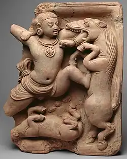 Relief en terre cuite Gupta, Krishna tuant le démon cheval Keshi, Ve&nbsp;siècle