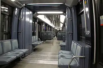 Intérieur d'une rame MP 89 CC (novembre 2010).