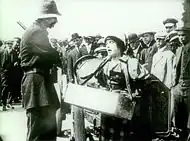 Description de l'image Mabel Busy Day.jpg.