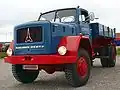 Camion benne Magirus-Deutz 230