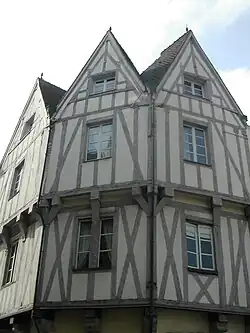 Maison du XVe&nbsp;siècle au no&nbsp;5