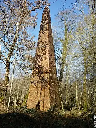 Cheminée géodésique de Maizières