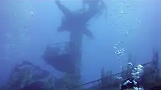 Le mat et la vigie vus de l'arrière