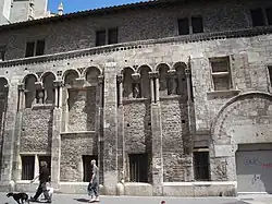 photo couleur de bâtiment