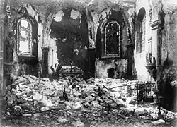 L'intérieur de l'église(phot. 1915).