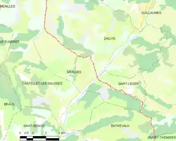 Carte élémentaire montrant les limites de la commune, les communes voisines, les zones de végétation et les routes