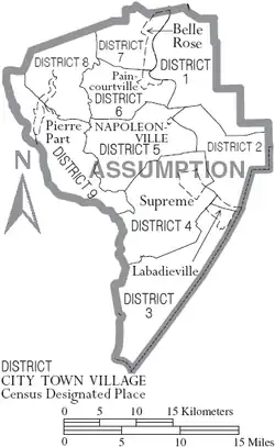 Carte en niveaux de gris avec les localités délimitées par des pointillés et les districts en traits pleins.