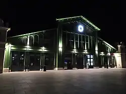 Marché de Le-Plessis-Robinson de nuit