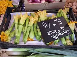 Fleurs de courgette du marché de Nice