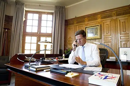 Intérieur  Mark Rutte dans son bureau en 2012.