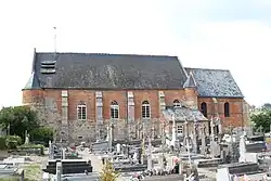 Vue prise du cimetière.