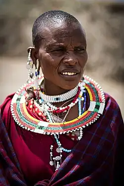 Femme maasaï, photo réalisée en Tanzanie dans l'aire de conservation du Ngorongoro.
