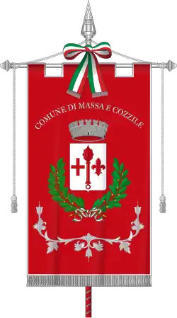 Drapeau de Massa e Cozzile