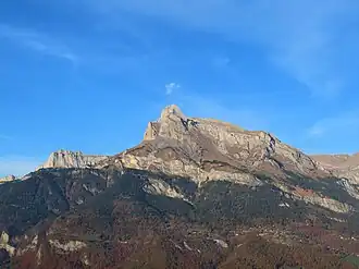 L'aiguille de Varan depuis Combloux au sud.